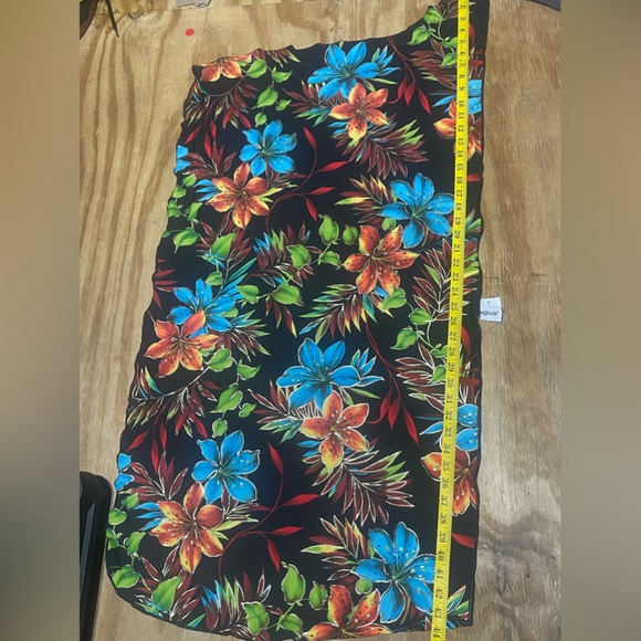 𝐋𝐎𝐍𝐆𝐈𝐓𝐔𝐃𝐄 floral s𝐚rong swimwear women onesize @n4 - Picture 2 of 5
